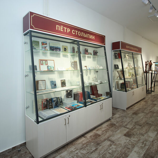 Витрины для библиотеки в Калининграде витрины на заказ Калининград офисная мебель Мебель для библиотеки Торговое оборудование