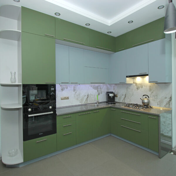 Зеленый цвет кухни Калининград Кухня на заказ в Калининграде Купить кухню