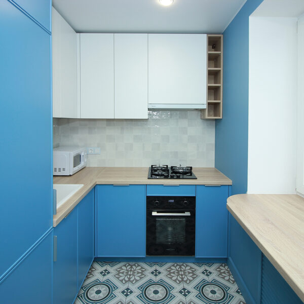 Маленькая синяя кухня на заказ в Калининграде кухни Калининград